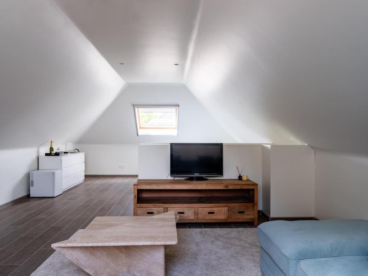 B&B Welness Sport And Pleasure Laarne Exterior foto
